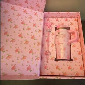 Stanley x LoveShackFancy collab- 20 oz quencher- Ibiza Sunset (SOLD OUT)